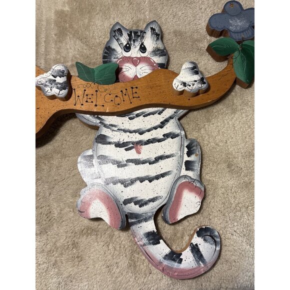 Wooden Cat Welcome Sign Tree Limb Bird Tole Paint Vintage 18" So Cute - Picture 3 of 9